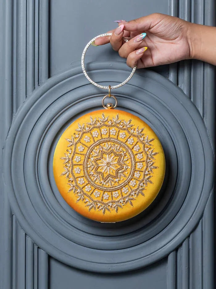 Shop luxurious clutch bags – perfect for weddings, parties, and festive events.