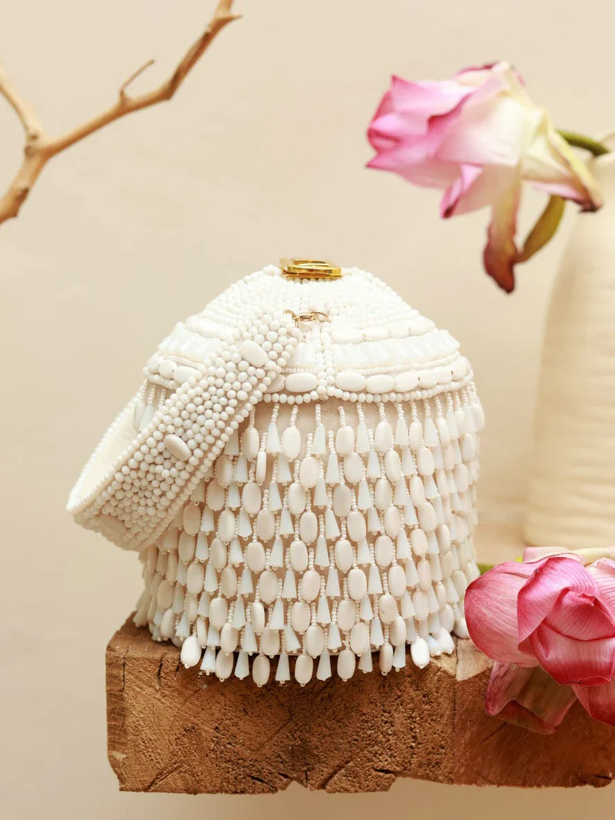 Elegant potli bags collection – shop exquisite and timeless accessories.