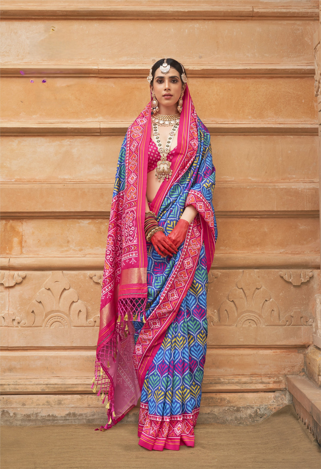 Alluring Blue Silk Saree with Matching Blouse & Printed Pallu