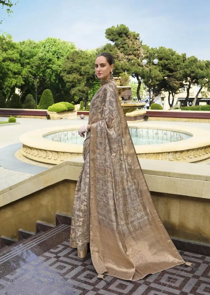 Elegant Jacquard Saree with Rich Pallu & Swarovski Detailing