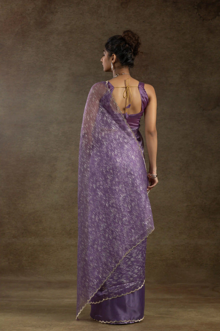 Beautiful Organza Saree with Foil Printed Blouse - Enhance Your Style!
