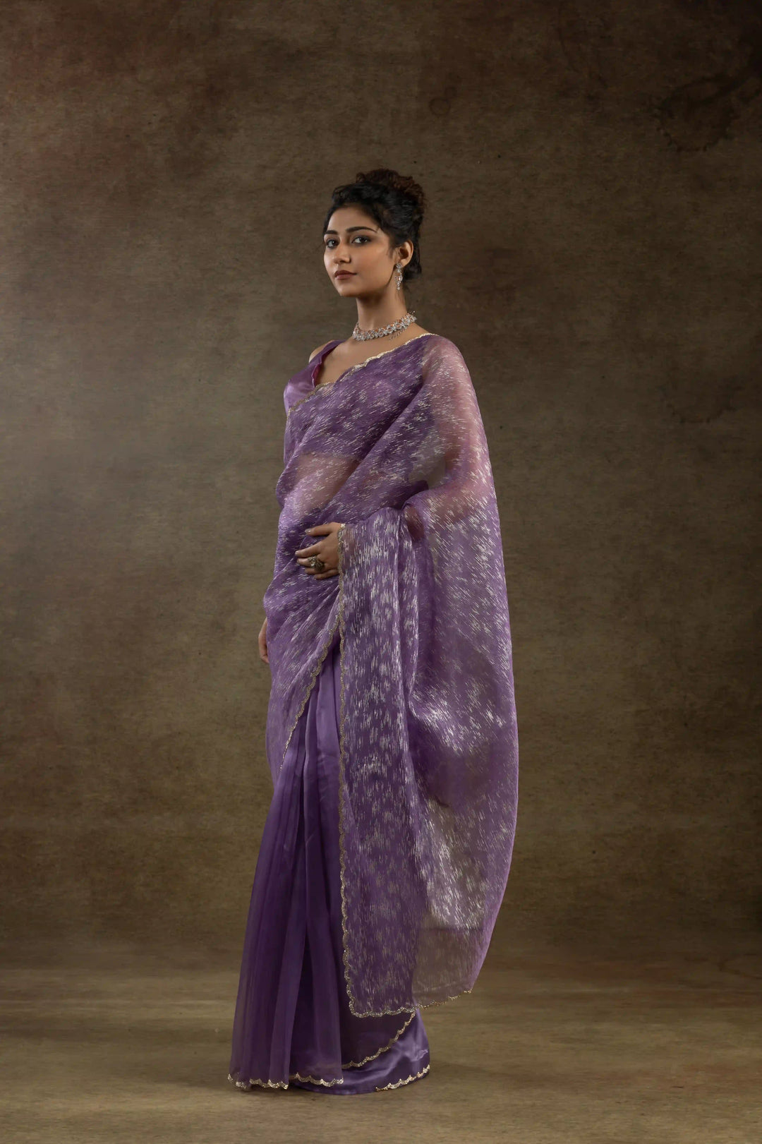 Beautiful Organza Saree with Foil Printed Blouse - Enhance Your Style!