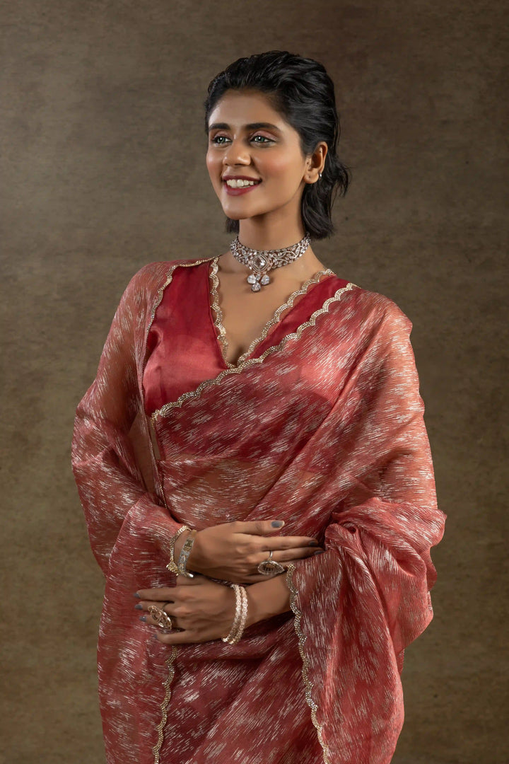 Beautiful Organza Saree with Foil Printed Blouse - Enhance Your Style!