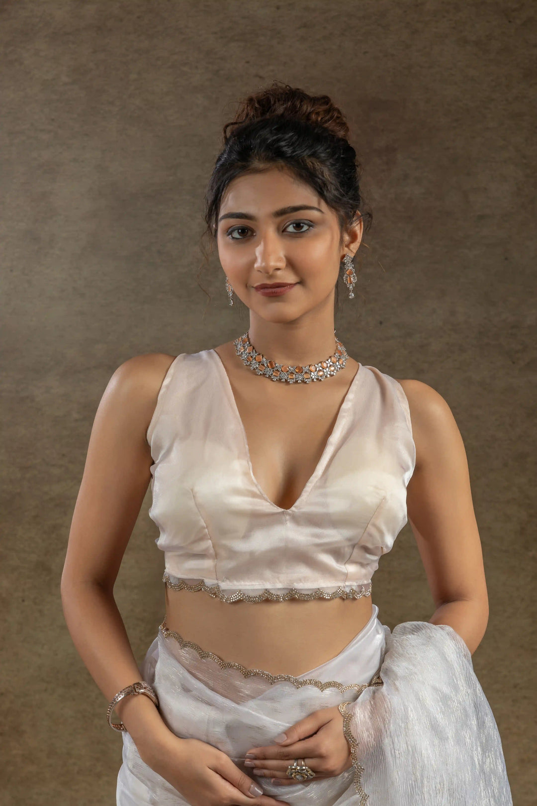 Beautiful Organza Saree with Foil Printed Blouse - Enhance Your Style!