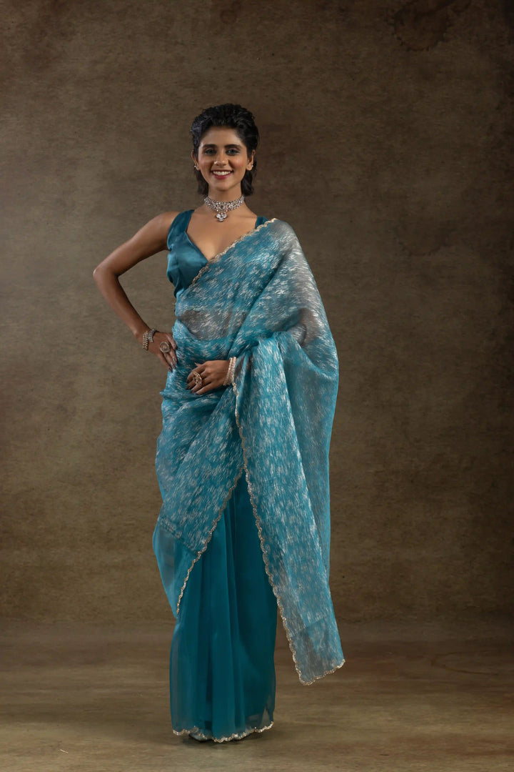 Beautiful Organza Saree with Foil Printed Blouse - Enhance Your Style!