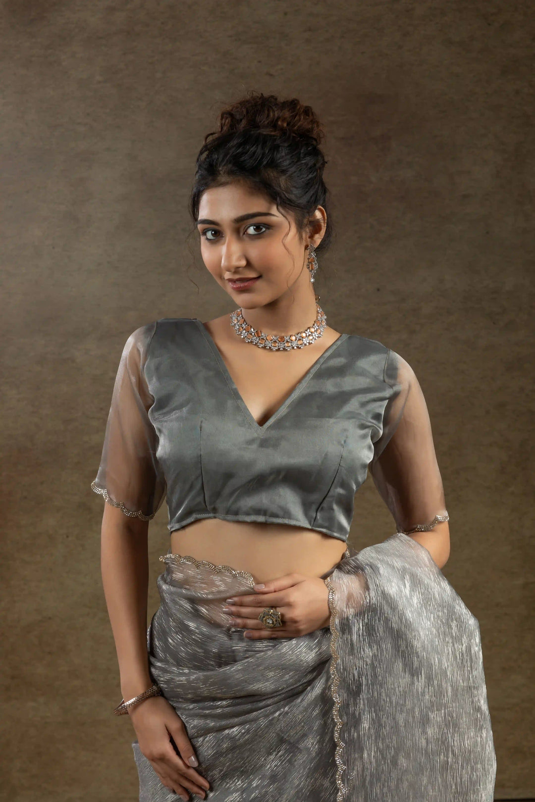 Beautiful Organza Saree with Foil Printed Blouse - Enhance Your Style!