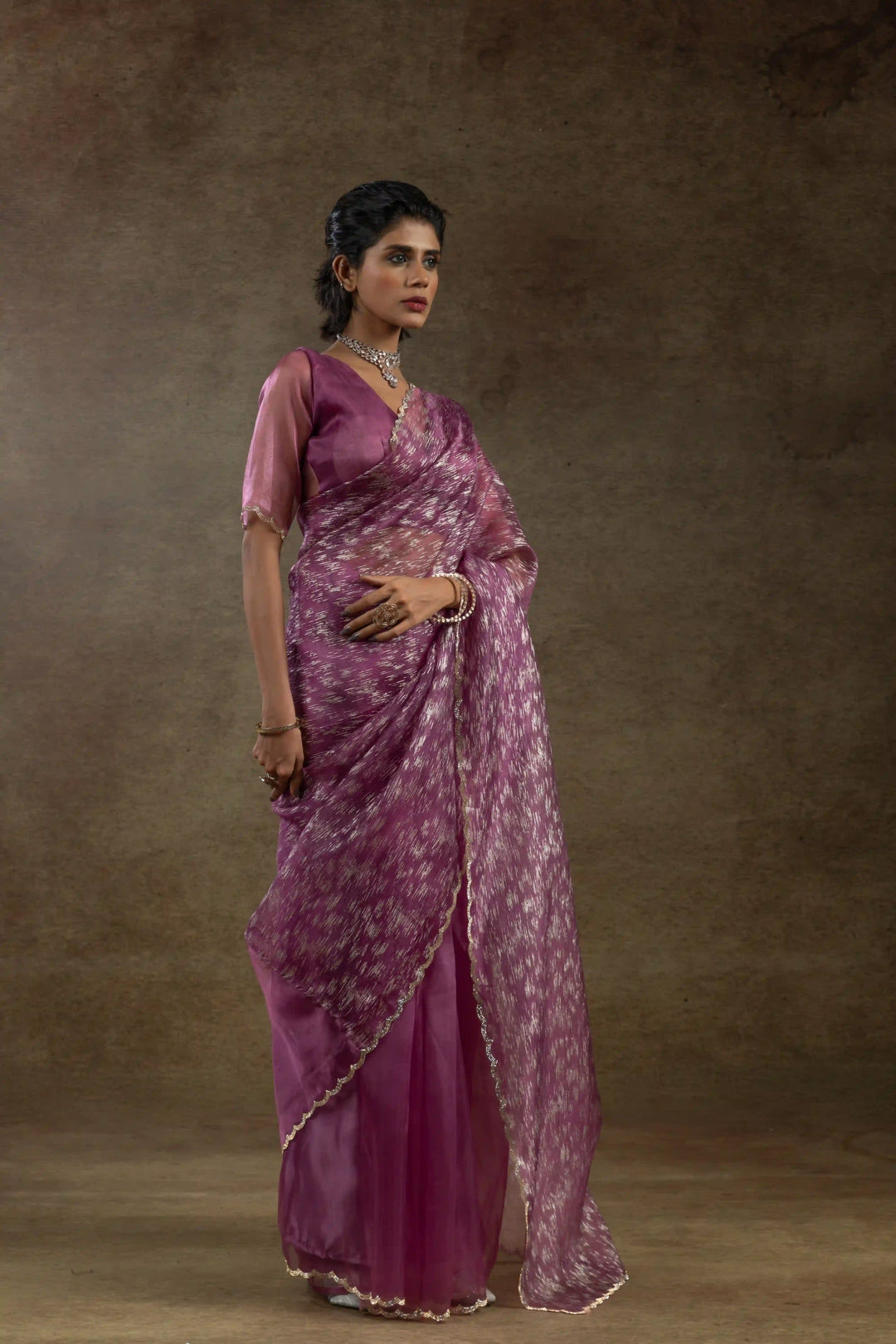 Beautiful Organza Saree with Foil Printed Blouse - Enhance Your Style!