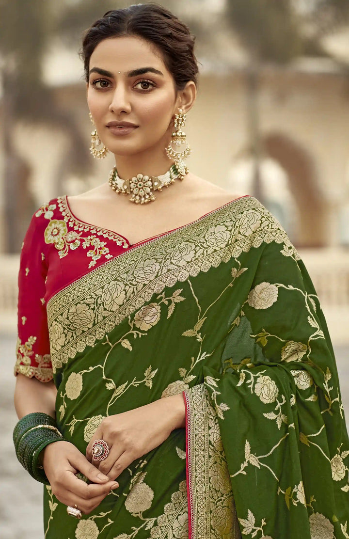 Eye-Catching Green Silk Saree with Artistic Embroidery and Pallu
