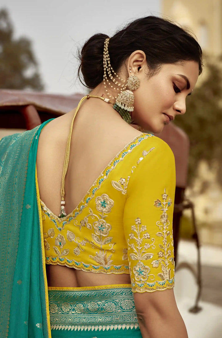 Charming Rama Dola Silk Saree for Festive Elegance
