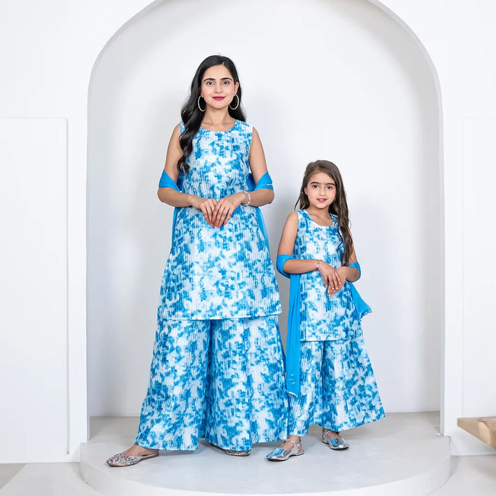 White & Blue Tie & Dye Printed Suit Set For Mom and Daughter Twin Set