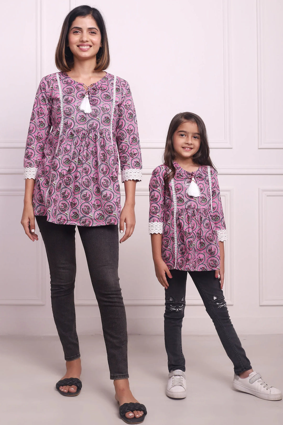 Elegant Petals: Mom and Daughter Twin Set in Baby Pink Floral Print