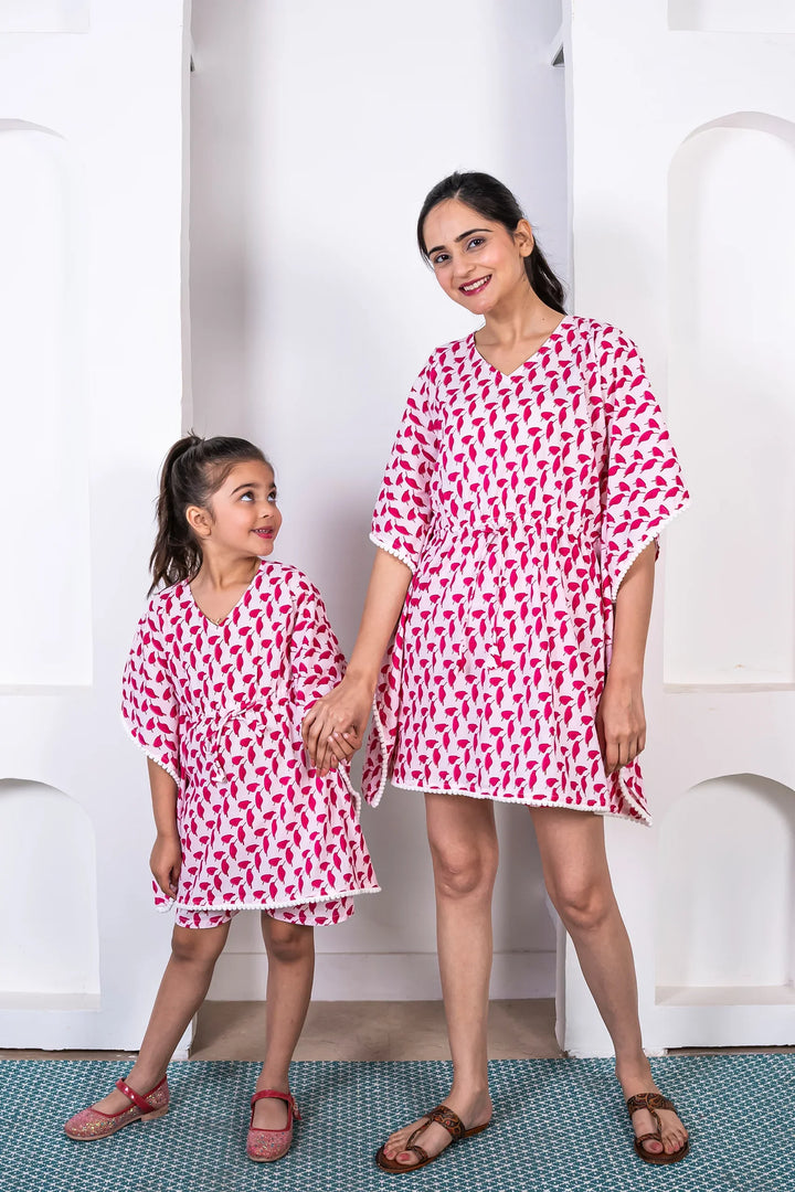 Stylish Holiday Wear: Matching Outfits for Mom and Daughter - White and Red Cotton Kaftan and Shorts Set