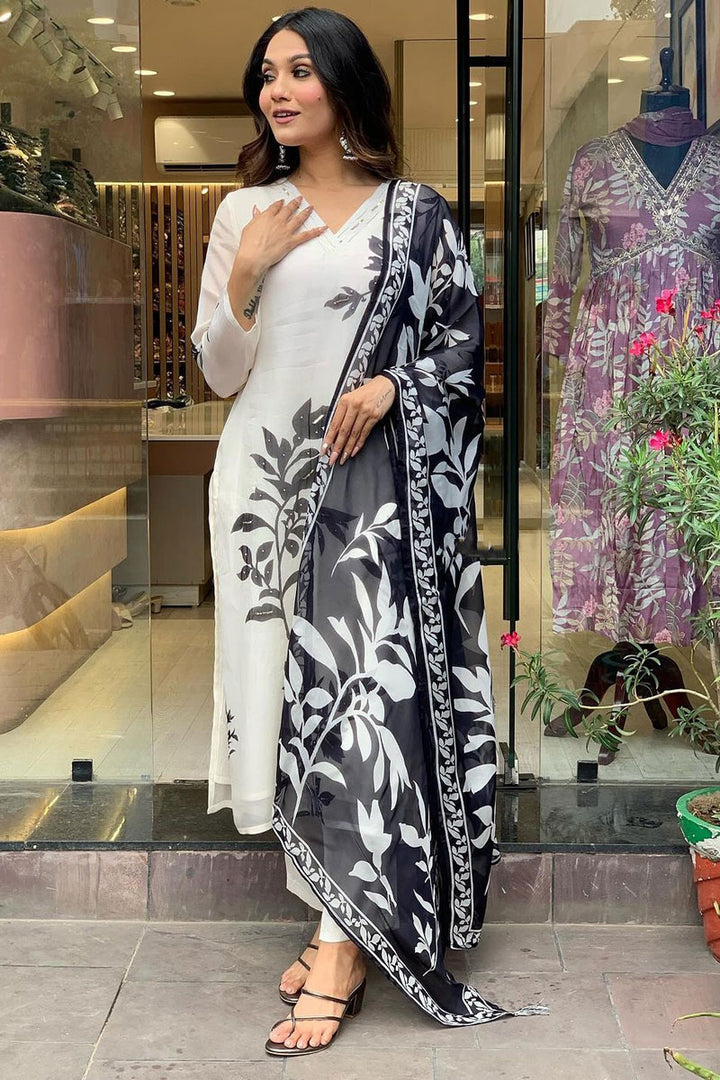 Floral Print Kurta Pant Dupatta Set | Digital Thread Zari Work Kurti