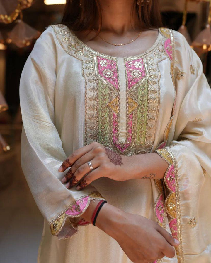 Viscose Chanderi Kurta Set | Cream Organza Silk Dupatta with Embroidery