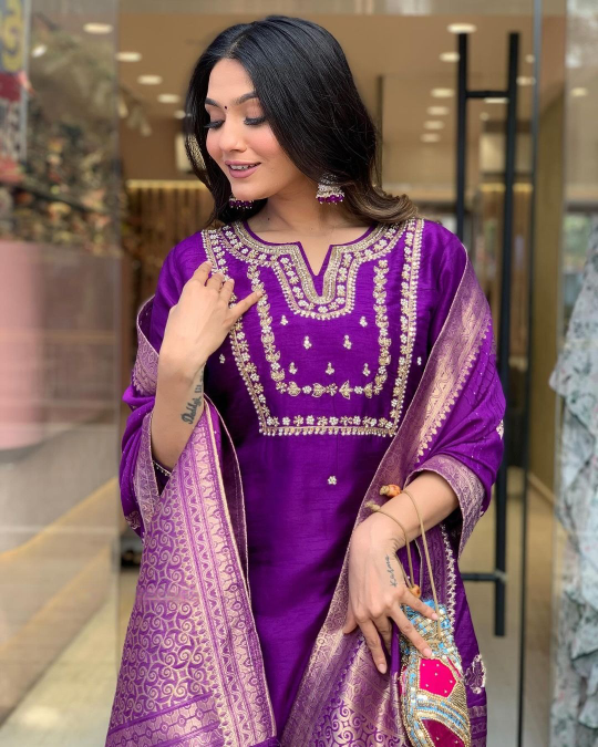 Elegant Purple Kurta Set | Viscose Chanderi with Jacquard Dupatta