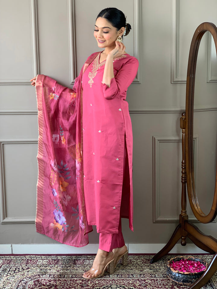 Elegant Kurta Set | Hot Pink | Thread Work | Viscose Chanderi | Women Kurti