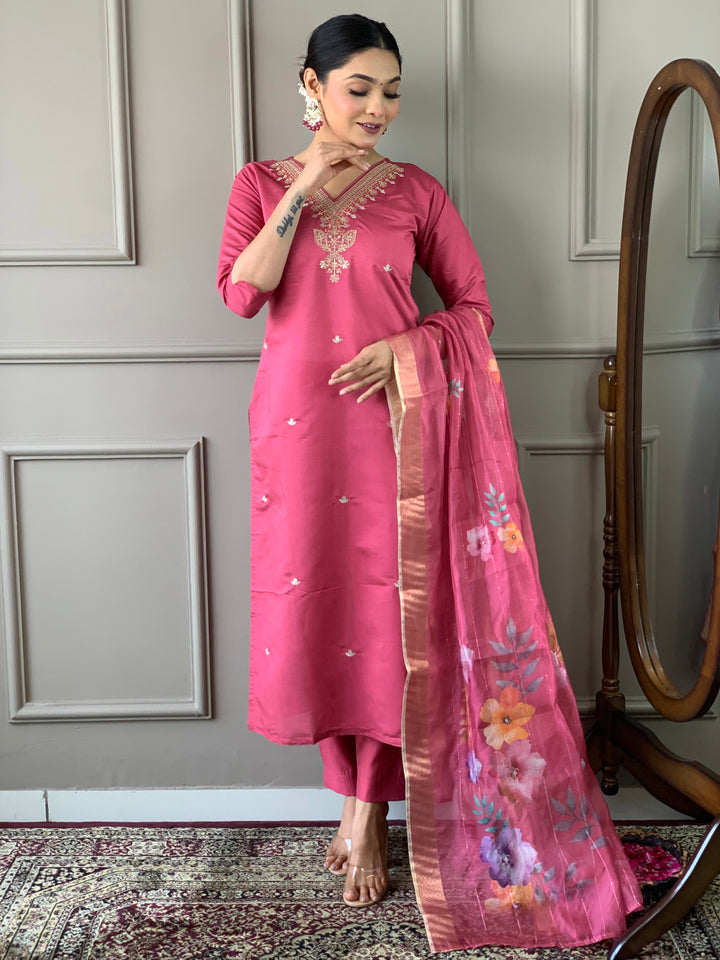 Elegant Kurta Set | Hot Pink | Thread Work | Viscose Chanderi | Women Kurti