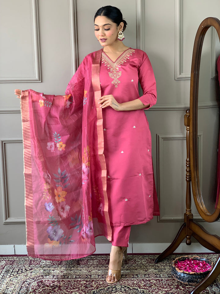 Elegant Kurta Set | Hot Pink | Thread Work | Viscose Chanderi | Women Kurti