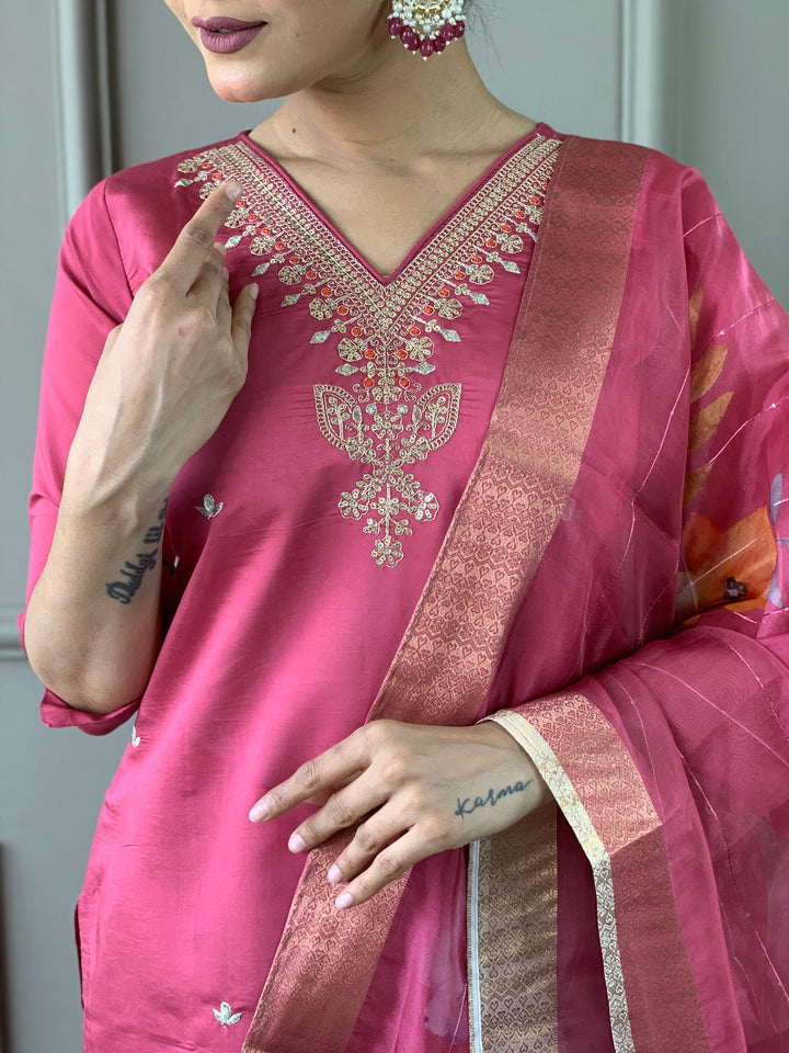 Elegant Kurta Set | Hot Pink | Thread Work | Viscose Chanderi | Women Kurti