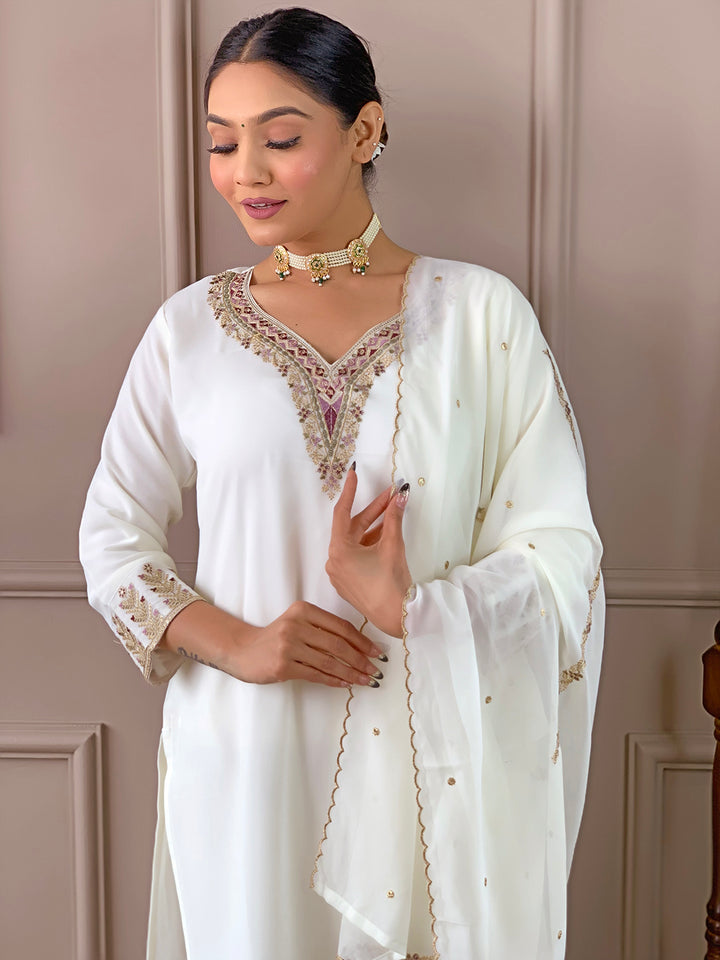 Stylish White Kurta Set | Thread Embroidery & Sequins Work | Kurti Pant Set for Women