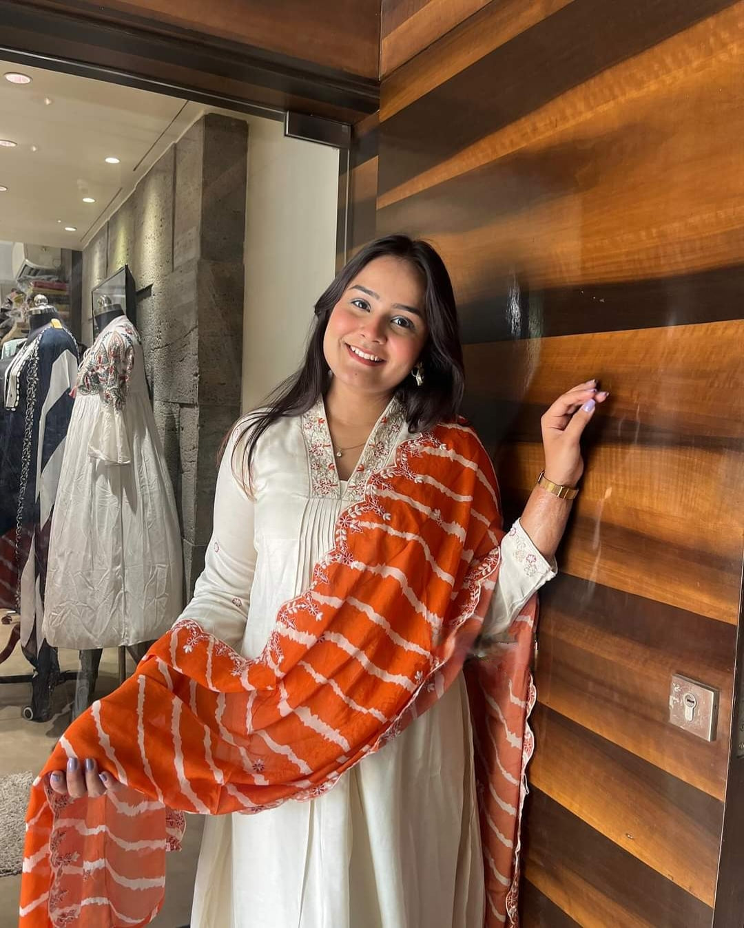 Off-White Chanderi Kurta Set | Perfect for Weddings with Printed Dupatta