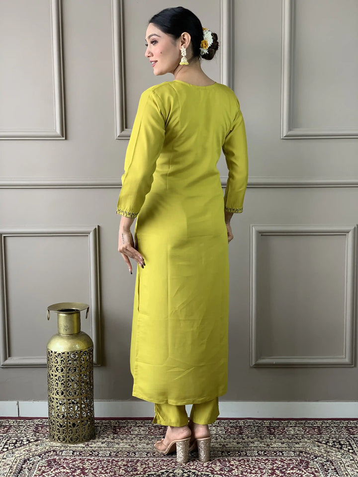 Floral Embroidered Viscose Chanderi Kurti Set | Kurta with Trousers & Dupatta