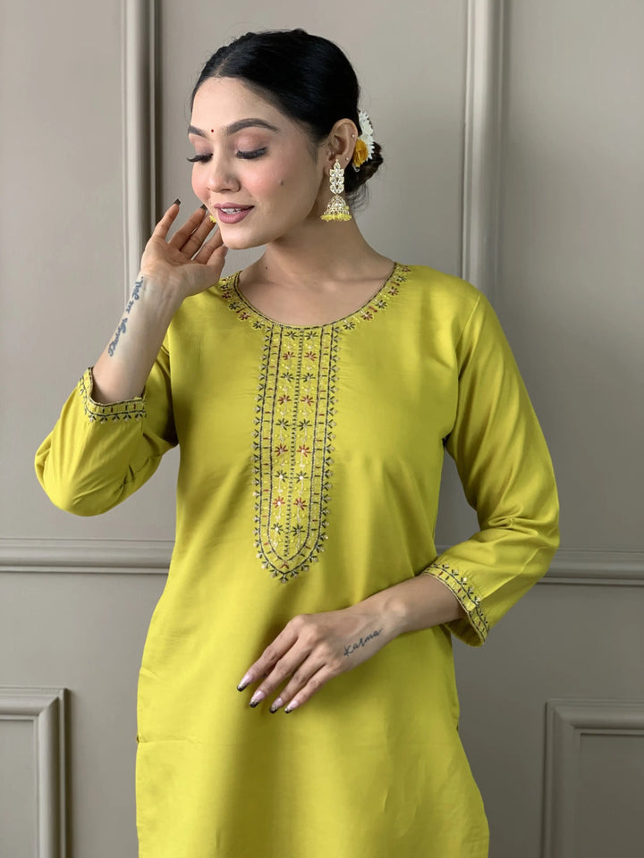 Floral Embroidered Viscose Chanderi Kurti Set | Kurta with Trousers & Dupatta