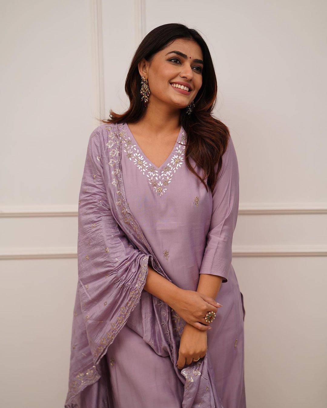 Embroidered Viscose Chanderi Kurta Set | Indian Ethnic Wear for Women