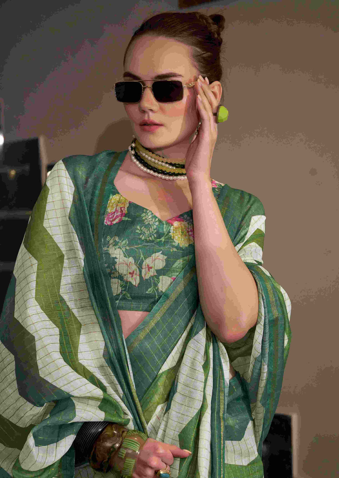 Breathable Linen Cotton Saree with Lining Work Design