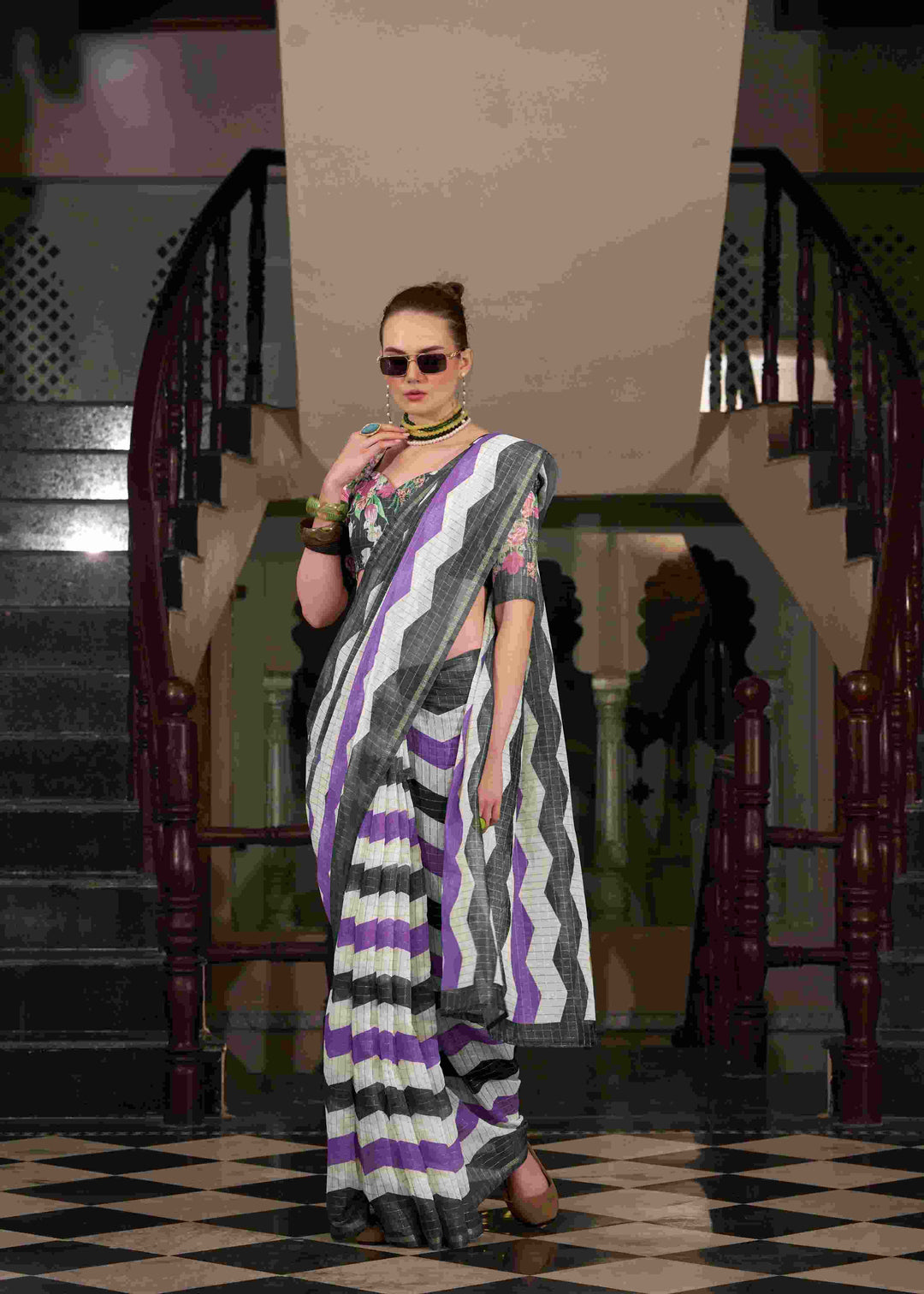 Breathable Linen Cotton Saree with Lining Work Design