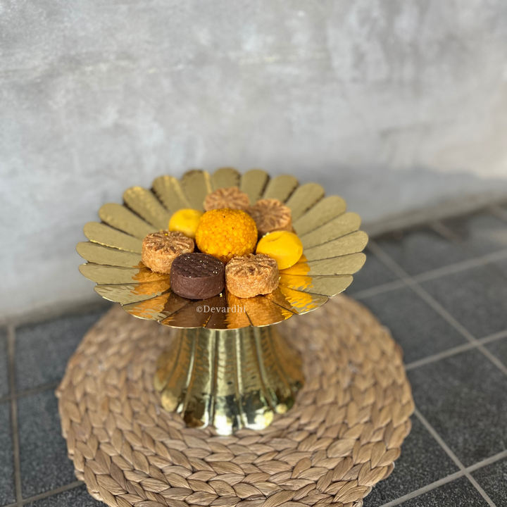Elegant Brass Serveware | Frumoasa Serving Platter