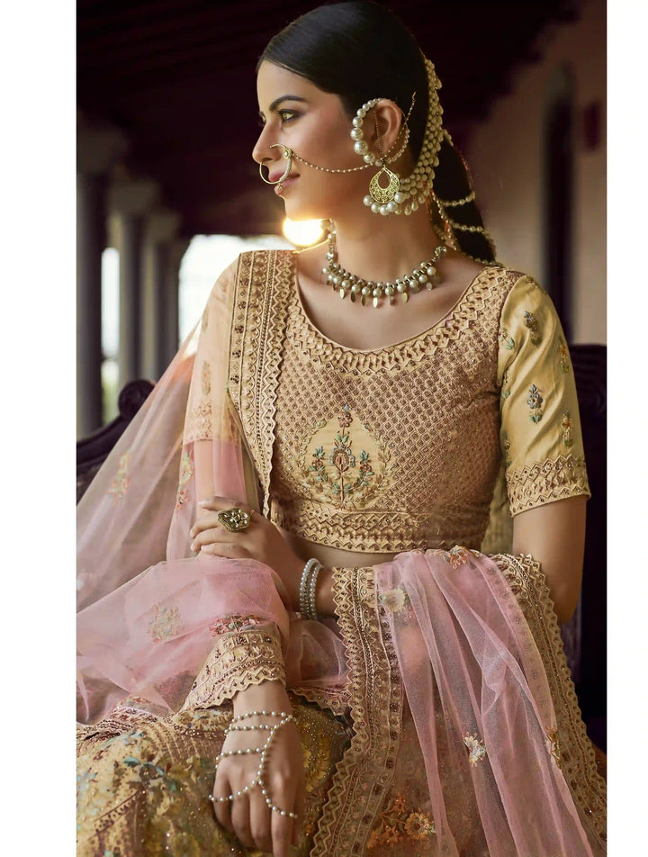 Peach Wedding Lehenga Choli | Traditional Craftsmanship & Modern Style