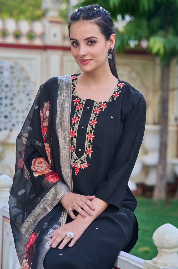 Black Chanderi Kurta Pant | Jacquard Dupatta for Festive Wear