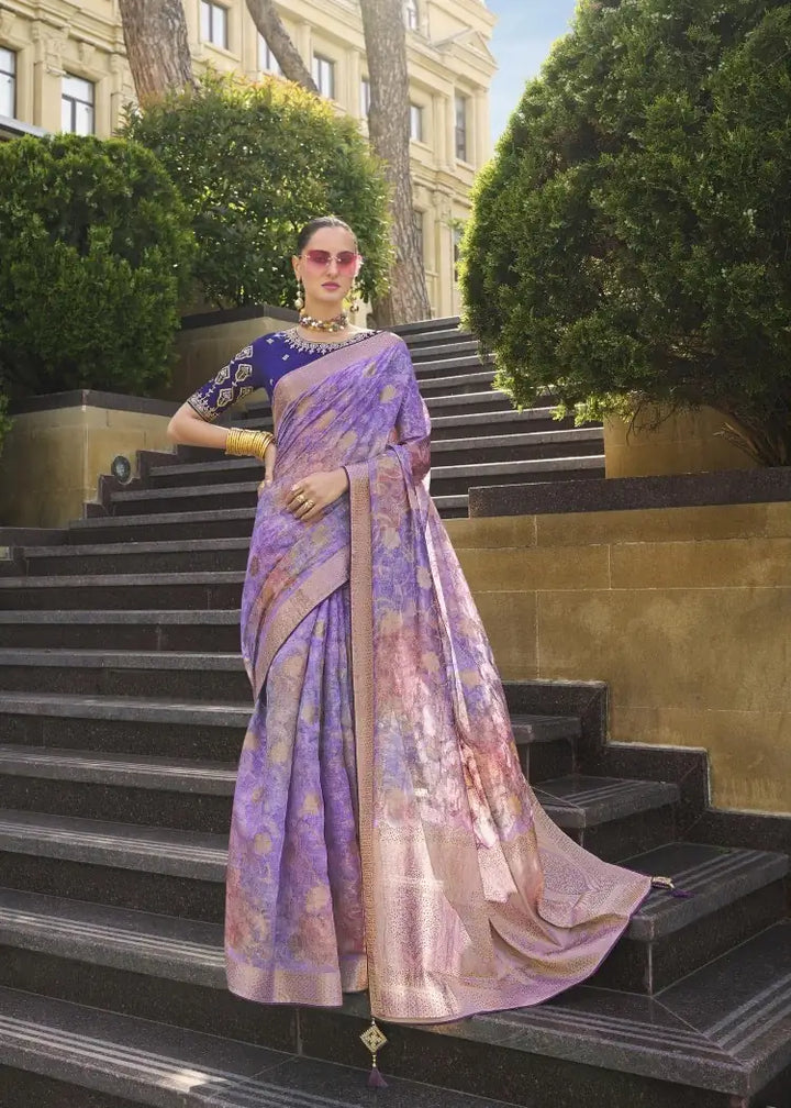 Luxurious Lavender Saree with Digital Print & Fancy Pallu