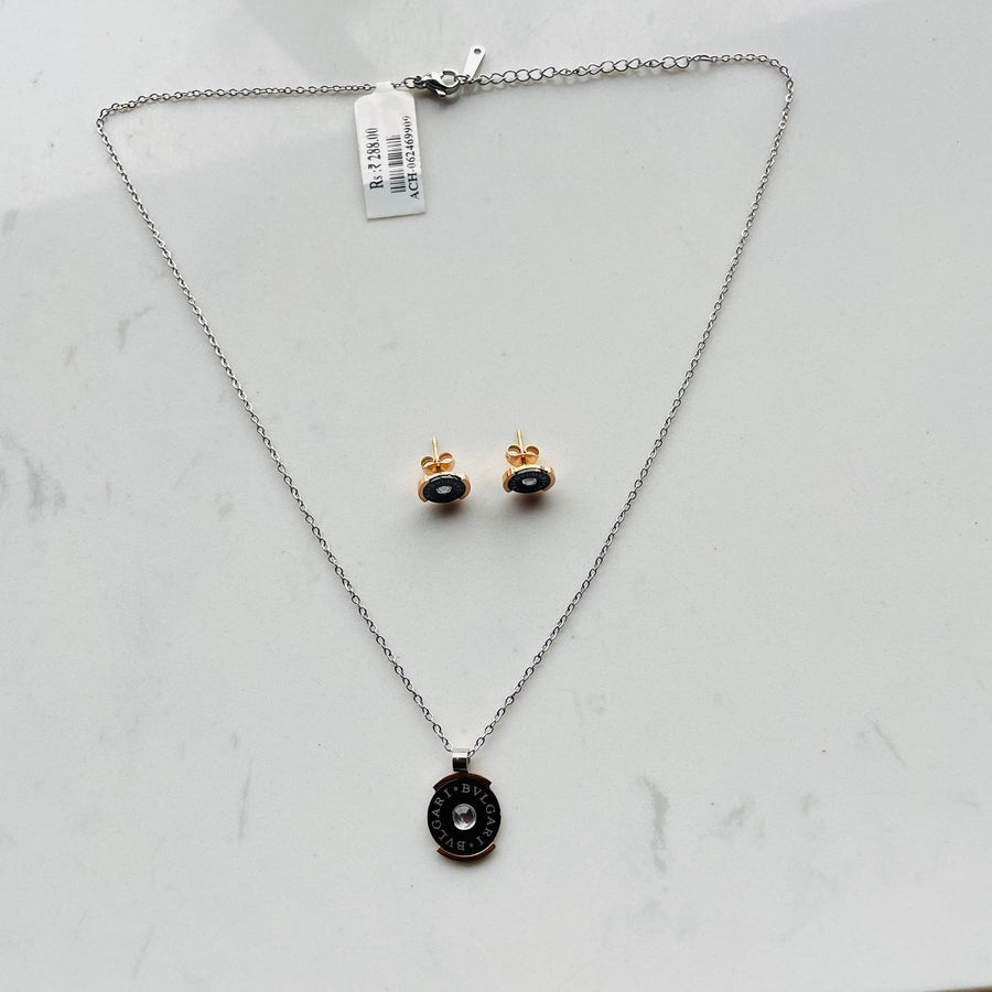 Elegant silver jewelry for women, showcasing contemporary Indian craftsmanship and style.