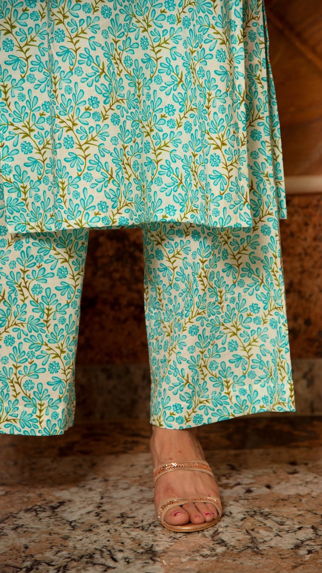 Magan Sky Blue Cotton Suit Set | Elegant & Fashionable Ethnic Wear