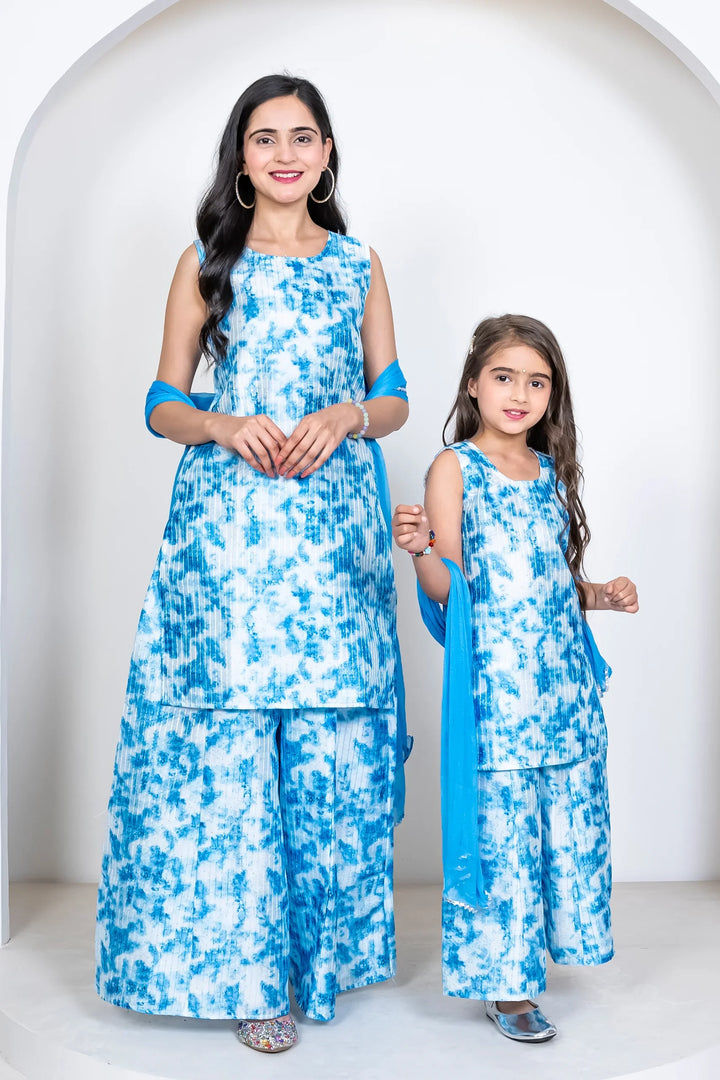 White & Blue Tie & Dye Printed Suit Set For Mom and Daughter Twin Set