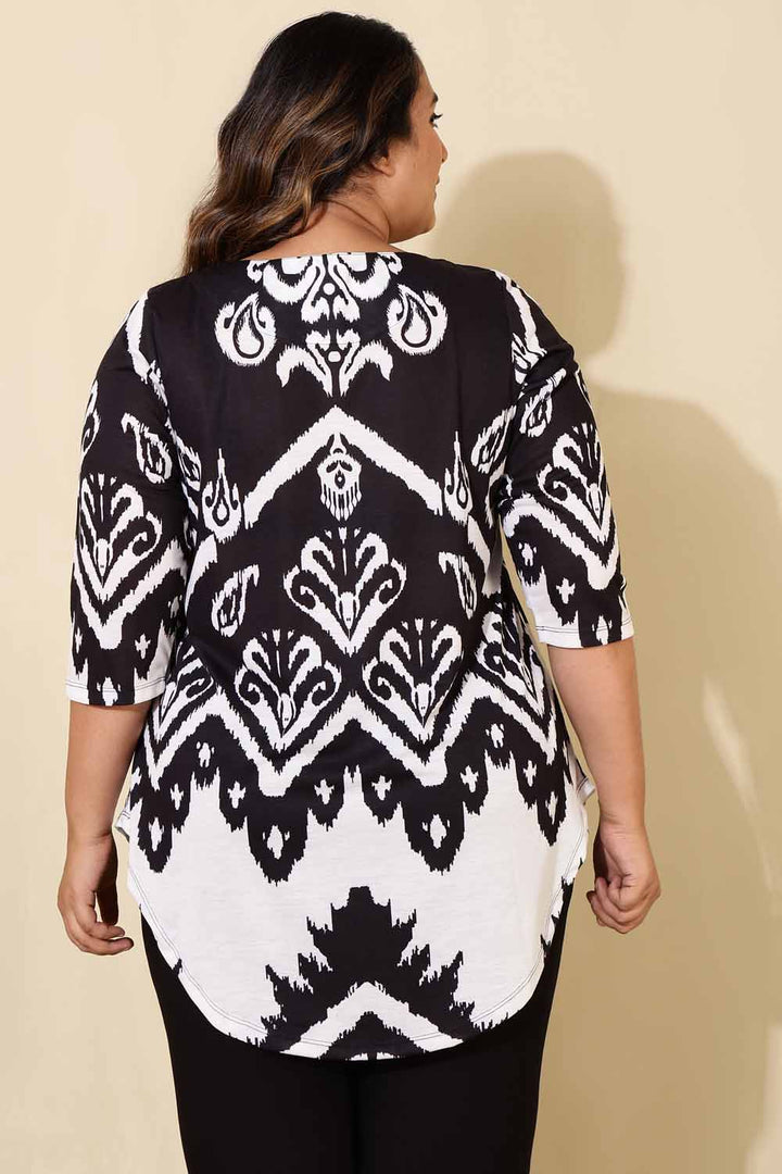 Plus Size Black White Print Centre Pleat Top