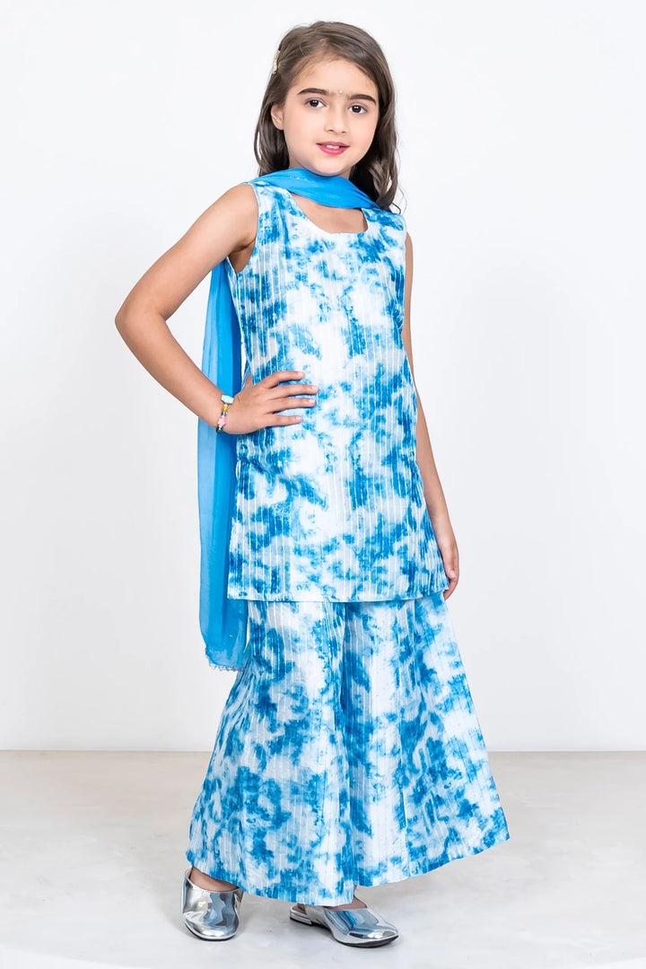 White & Blue Tie & Dye Printed Suit Set For Mom and Daughter Twin Set