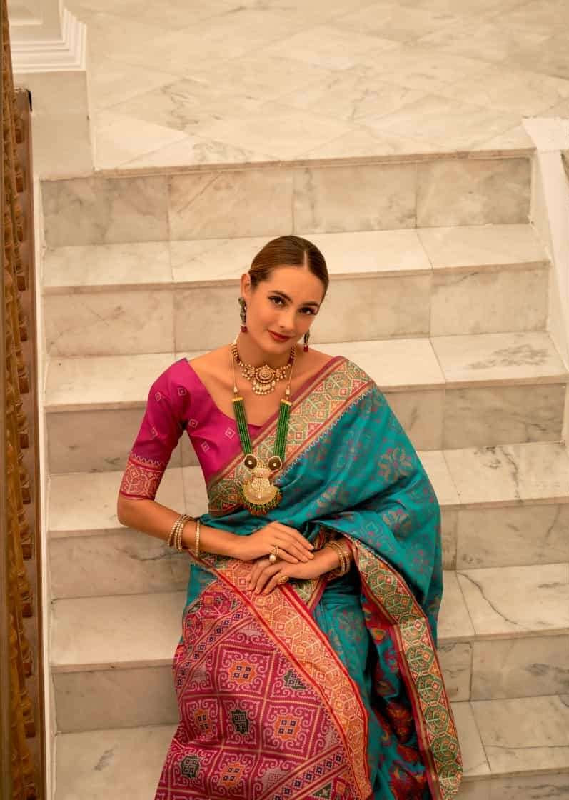 Timeless Rajpath Patola Silk Saree | Exquisite Weaving for Special Occasions