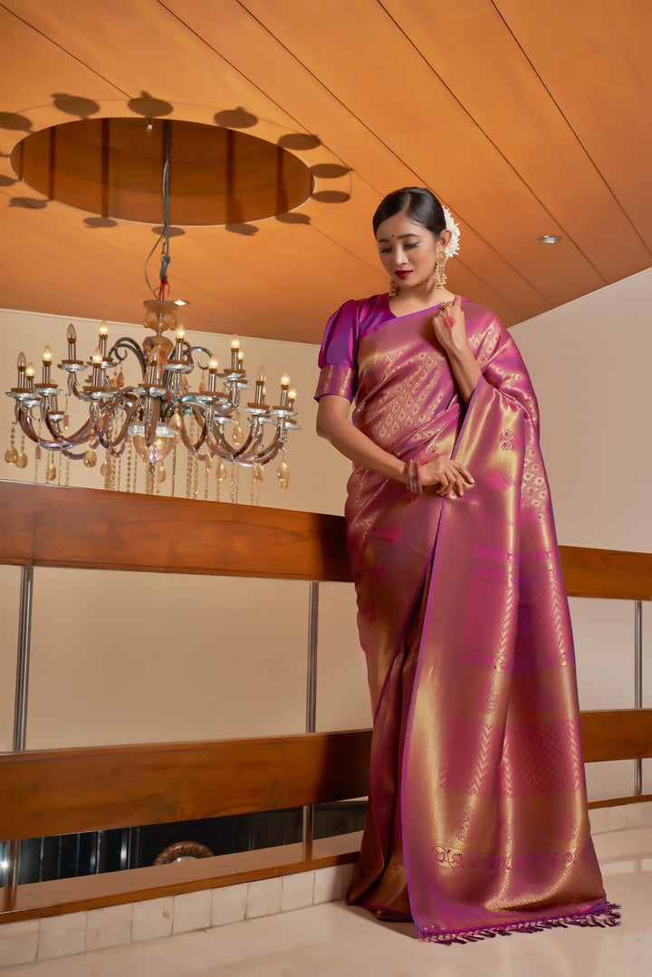 Exquisite Raw Silk Saree with | A Captivating Traditional Ensemble