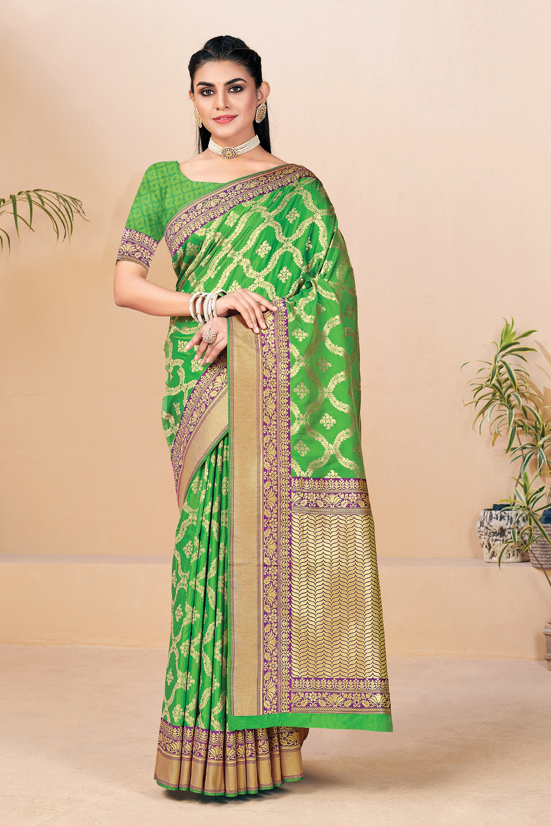 Green Banarasi Silk Saree | Heavy Woven Designer for Traditional Wedding Attire