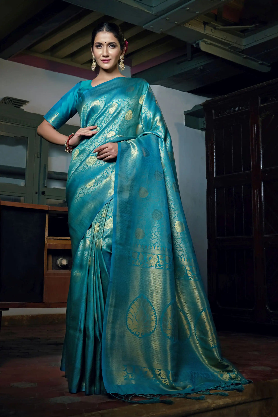 Stunning Kanjivaram Silk Saree with | Unmatched Beauty for Grand Occasions