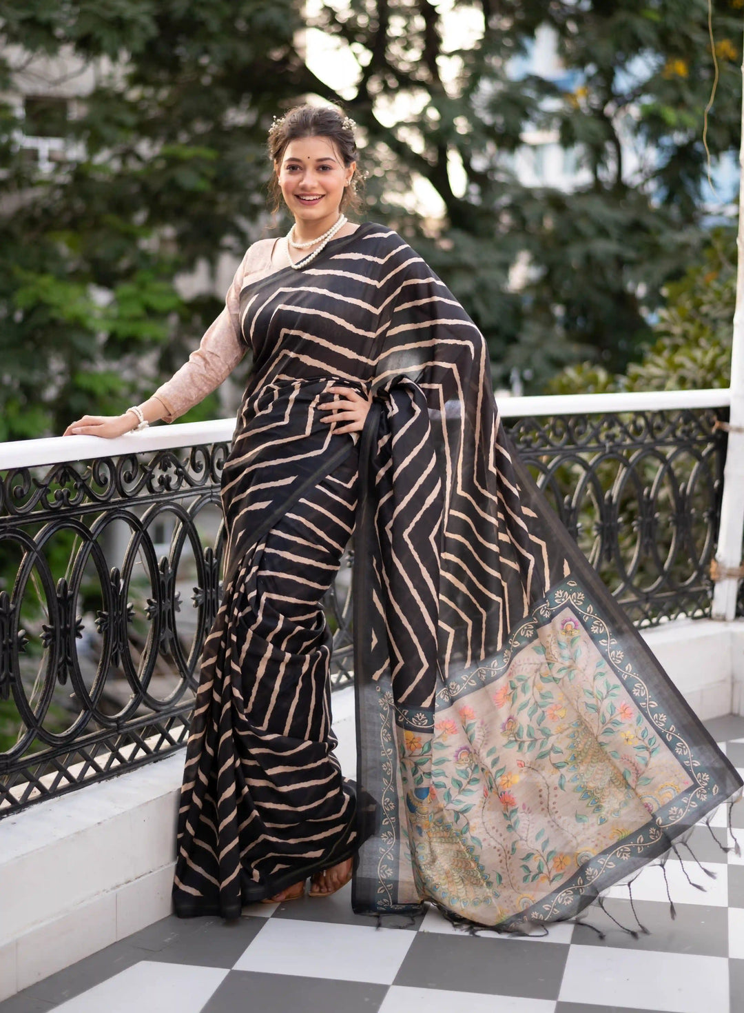 Tussar Silk Saree with Laheriya Print and Wevon Jari Border | Partywear Saree