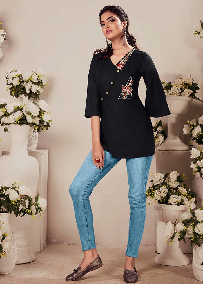 Elegant Black Kurti | Mesmerizing Embroidery for Sophisticated Style