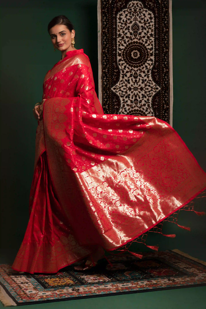 Luxurious Silk Saree | Unmatched Beauty for Grand Occasions
