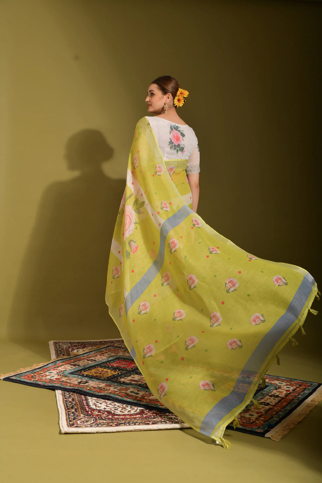 Elegant Linen Digital-Printed Saree | Perfect for Weddings & Festive Occasions