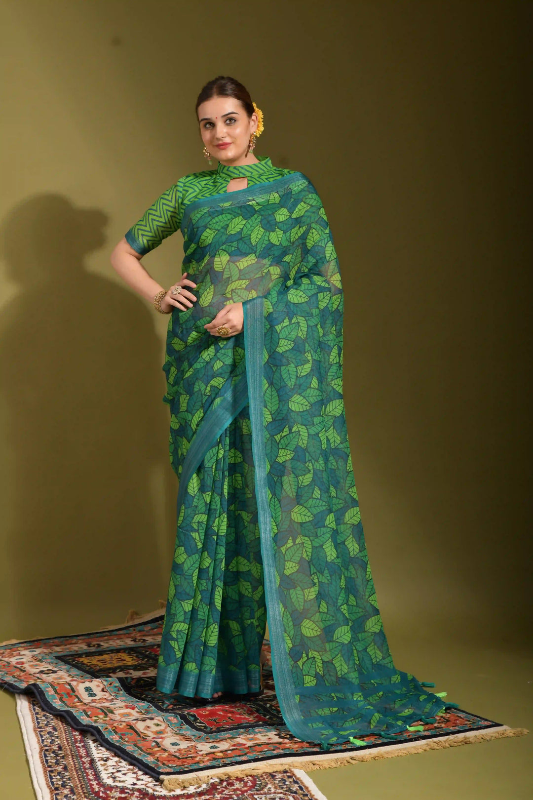 Elegant Linen Saree with Digital Print | Perfect for Weddings & Festive Events