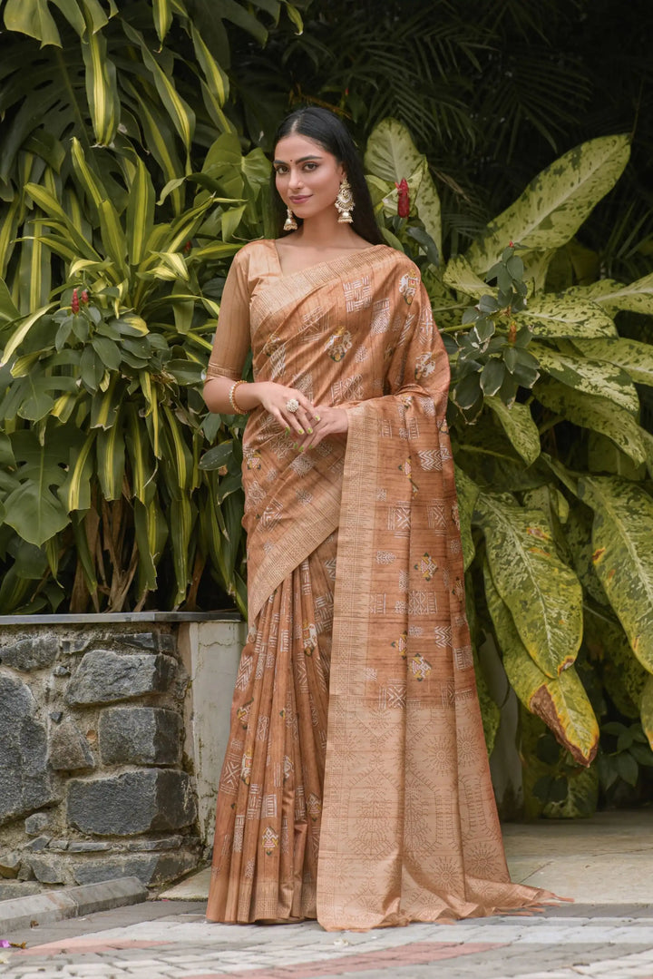 Luxurious Banarasi Silk Saree with | A Captivating Traditional Ensemble