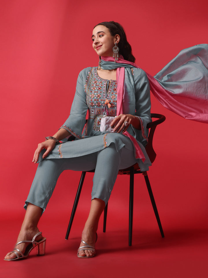 Kurtis Set | Embroidered Viscose-Rayon | Traditional Wedding Party Wear